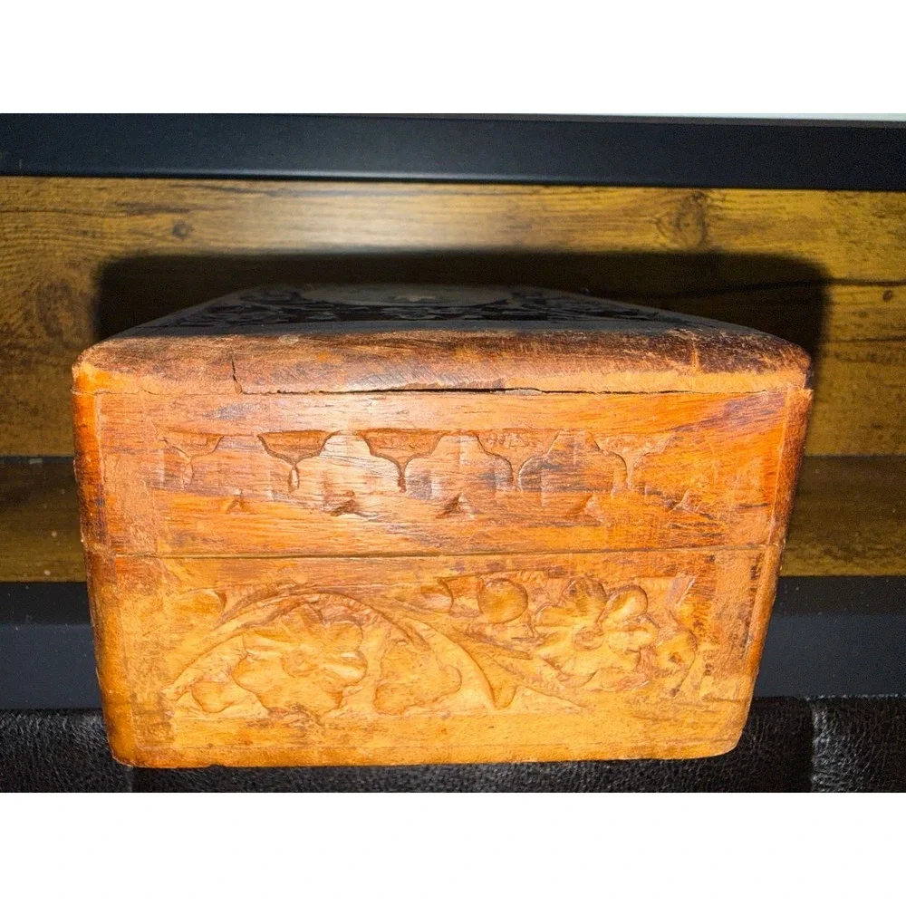 Vintage Hand Carved Wooden Trinket Jewelry Box Floral Made In India